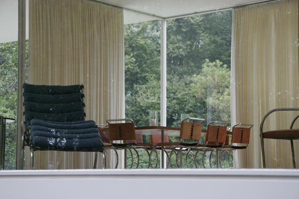 Interior 10