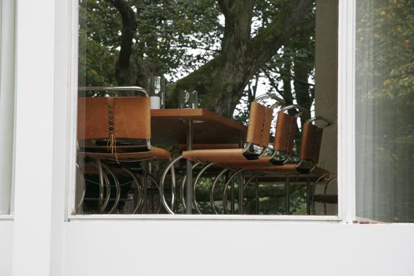 Interior 15